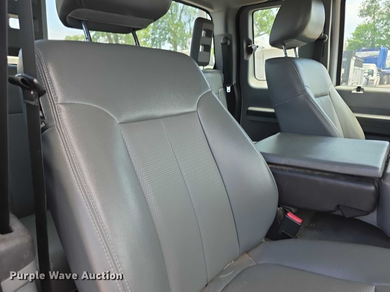 image for item FI0991 2013 Ford F250 Super Duty XL Ext. Cab pickup truck