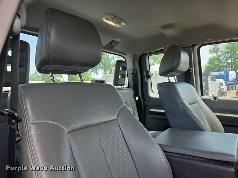 image for item FI0991 2013 Ford F250 Super Duty XL Ext. Cab pickup truck