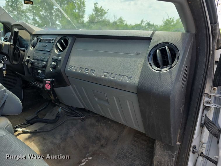 image for item FI0991 2013 Ford F250 Super Duty XL Ext. Cab pickup truck