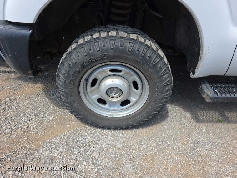 image for item FI0991 2013 Ford F250 Super Duty XL Ext. Cab pickup truck