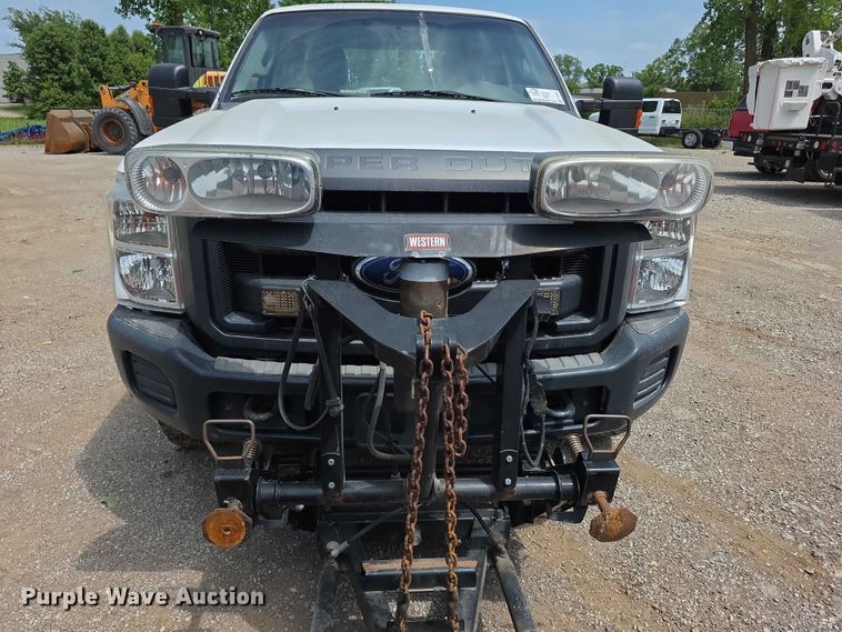 image for item FI0991 2013 Ford F250 Super Duty XL Ext. Cab pickup truck