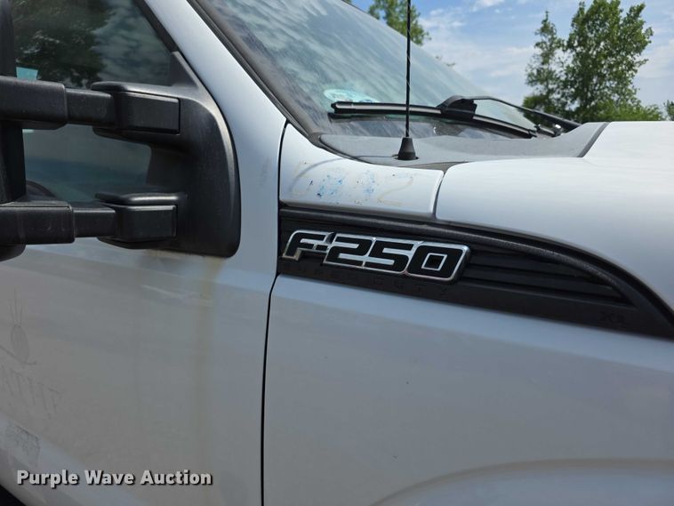image for item FI0992 2011 Ford F250 Super Duty XL Ext. Cab pickup truck