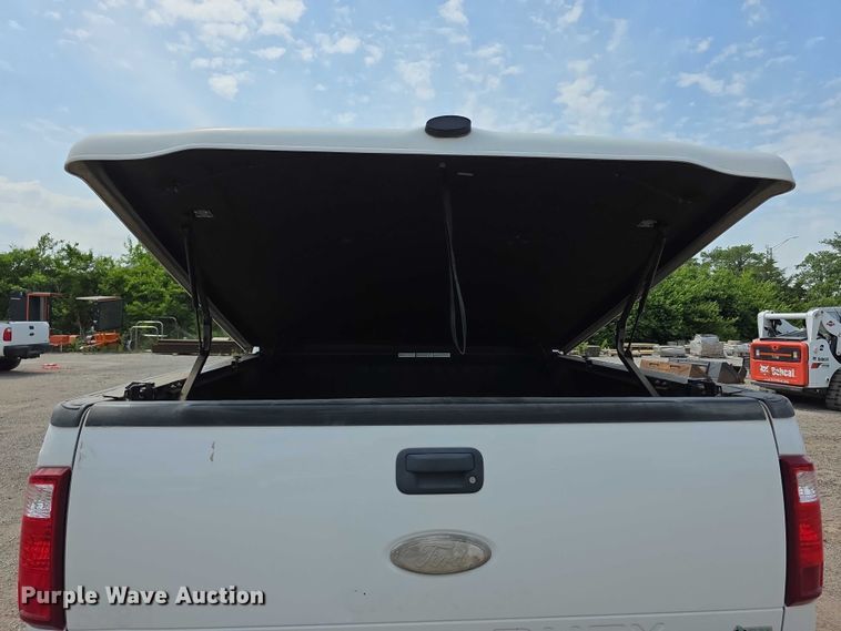 image for item FI0992 2011 Ford F250 Super Duty XL Ext. Cab pickup truck