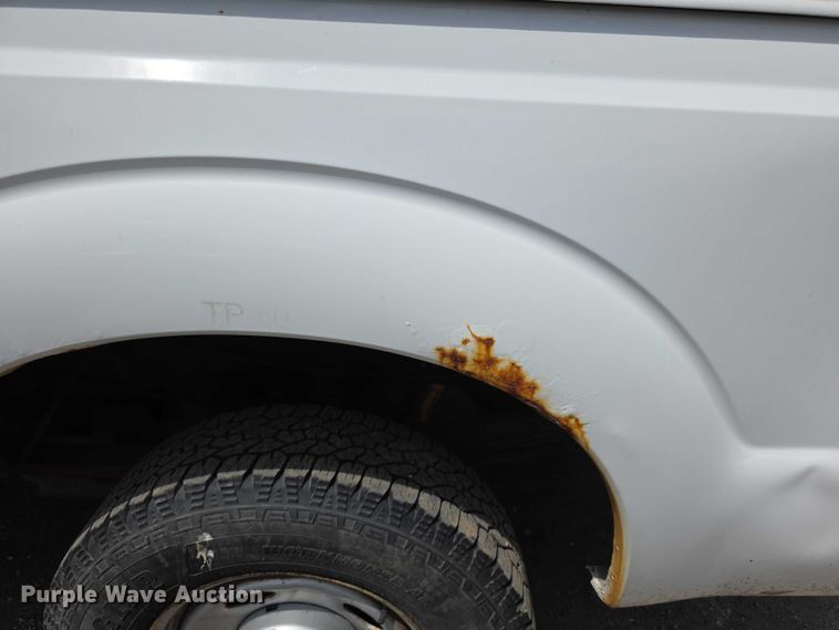 image for item FI0992 2011 Ford F250 Super Duty XL Ext. Cab pickup truck
