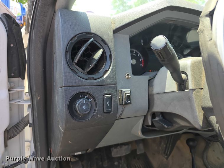 image for item FI0992 2011 Ford F250 Super Duty XL Ext. Cab pickup truck