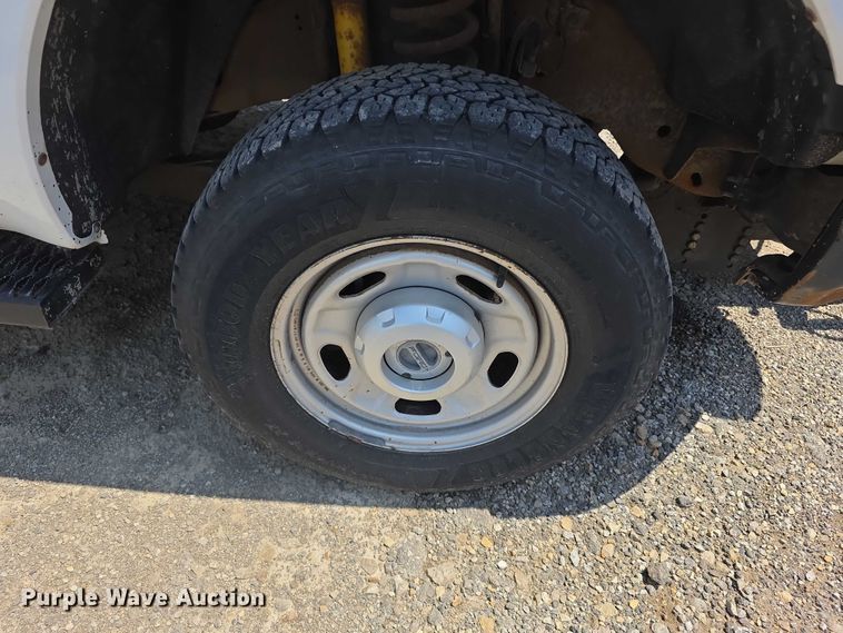 image for item FI0992 2011 Ford F250 Super Duty XL Ext. Cab pickup truck