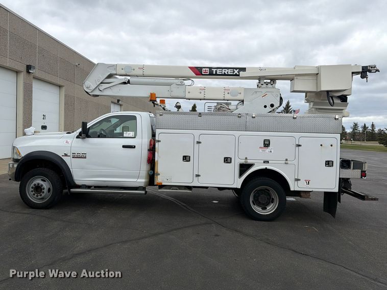 image for item FK0140 2016 RAM 5500 bucket truck