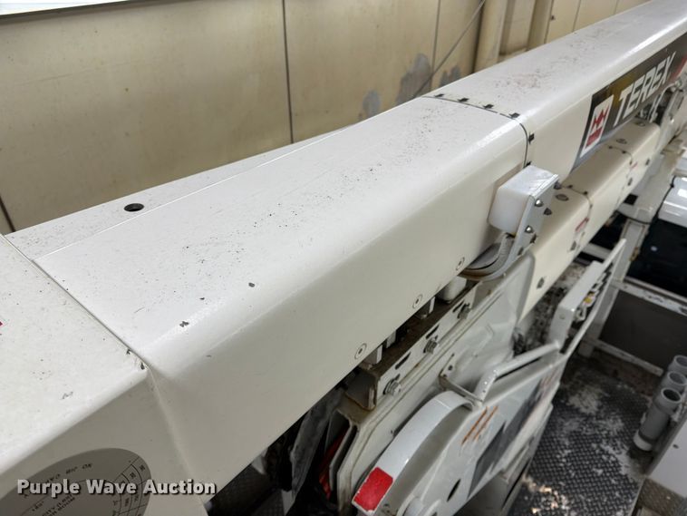 image for item FK0140 2016 RAM 5500 bucket truck