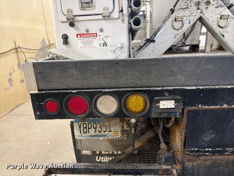 image for item FK0140 2016 RAM 5500 bucket truck