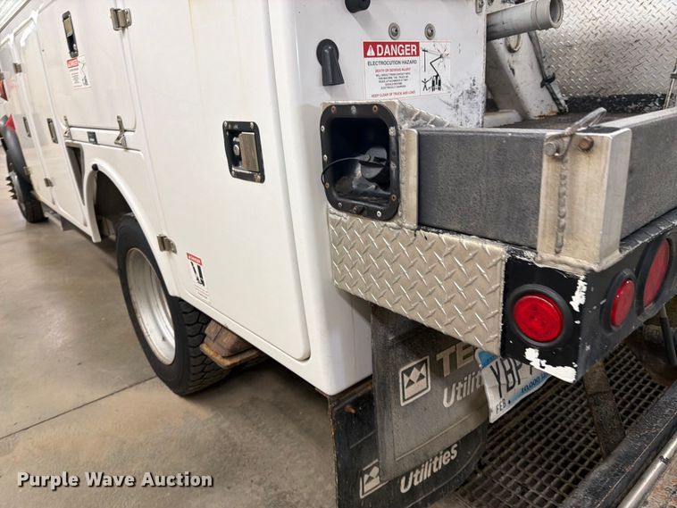 image for item FK0140 2016 RAM 5500 bucket truck