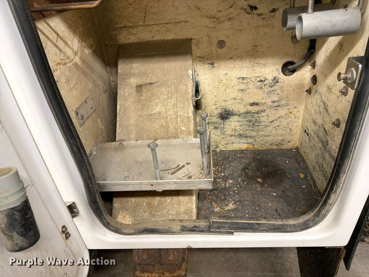 image for item FK0140 2016 RAM 5500 bucket truck
