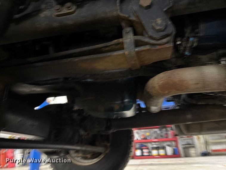 image for item FK0141 2005 International 7400 bucket truck