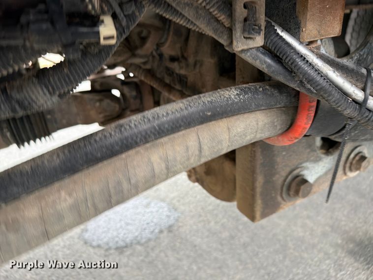 image for item FK0171 2013 International  7400 bucket truck