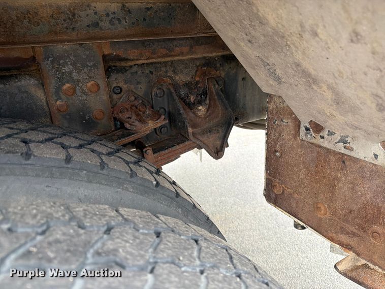 image for item FK0171 2013 International  7400 bucket truck