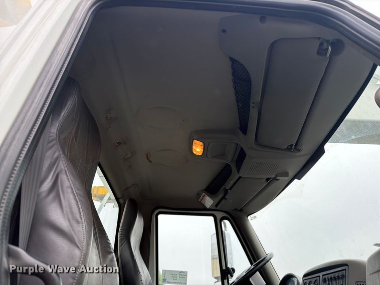 image for item FK0171 2013 International  7400 bucket truck