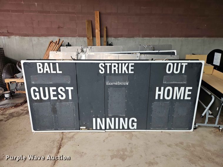 image for item FN5688 (8) baseball / softball score boards