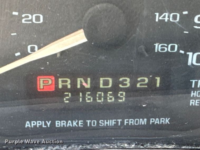 image for item NA9300 2001 Chevrolet Express 3500 van