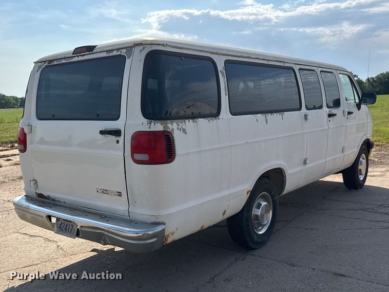image for item NA9301 1997 Dodge Ram Wagon B3500 van