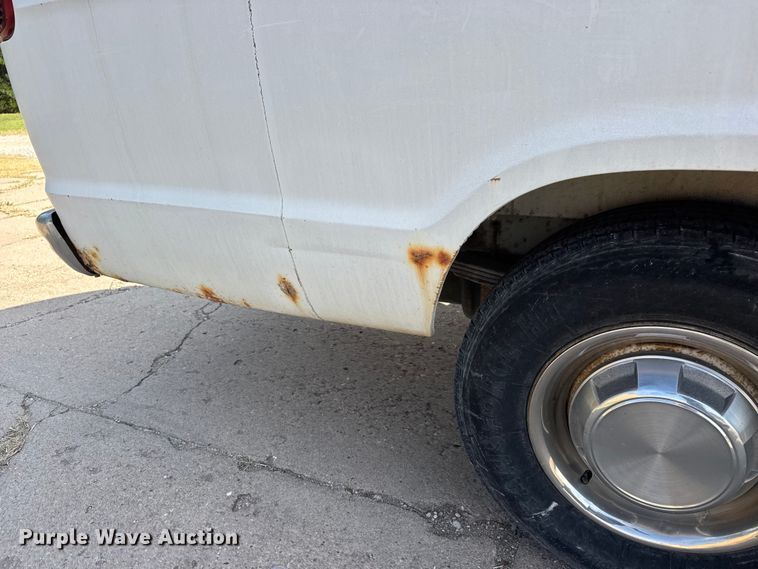 image for item NA9301 1997 Dodge Ram Wagon B3500 van
