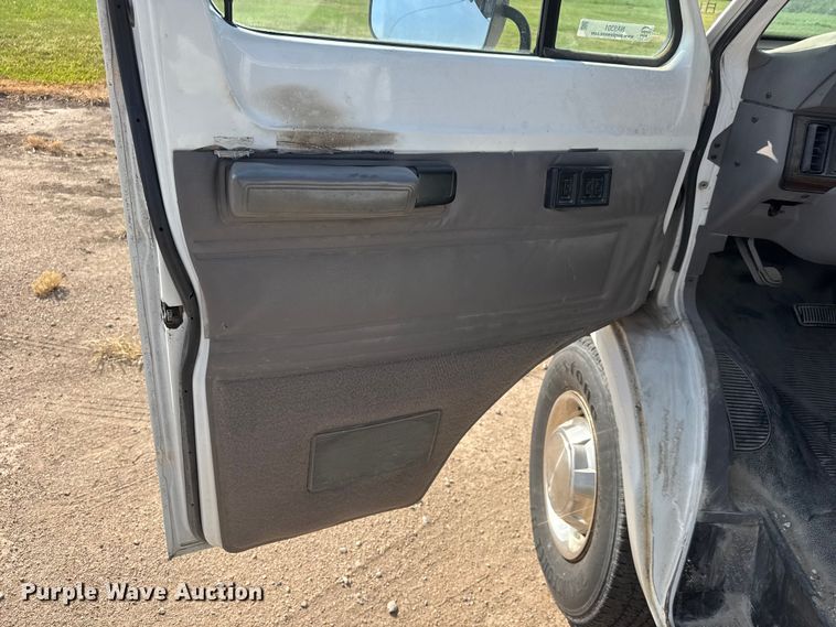 image for item NA9301 1997 Dodge Ram Wagon B3500 van