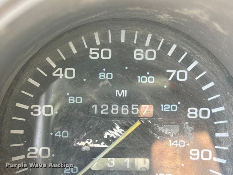image for item NA9301 1997 Dodge Ram Wagon B3500 van