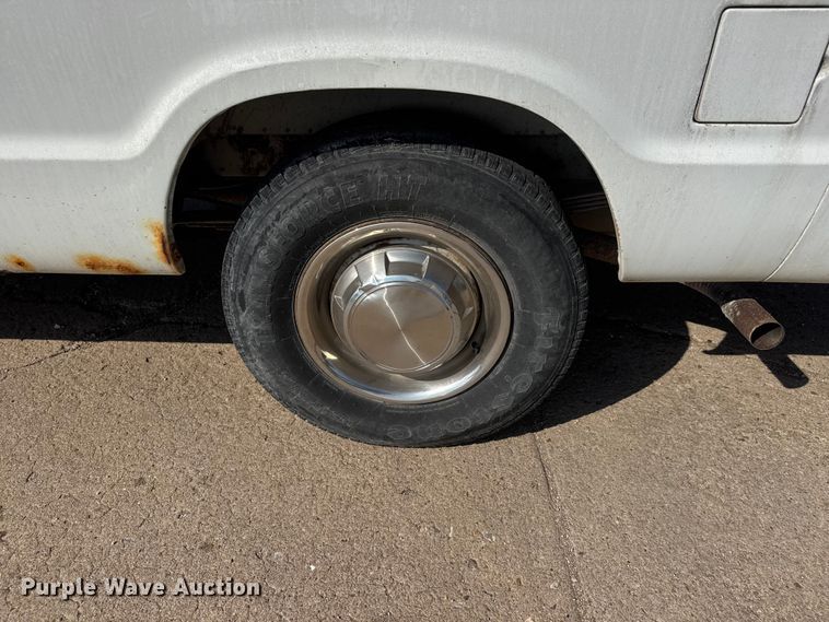 image for item NA9301 1997 Dodge Ram Wagon B3500 van