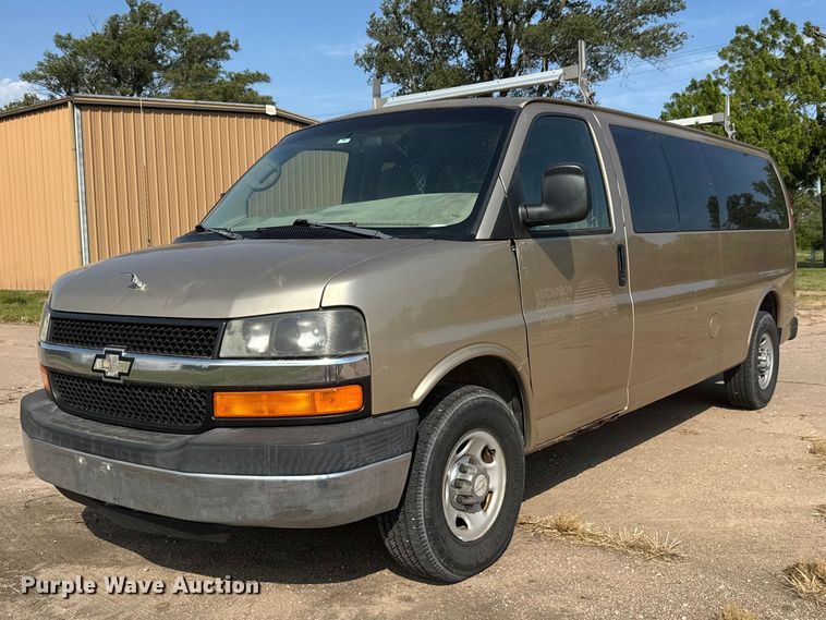 2006 Chevrolet Express 3500 van