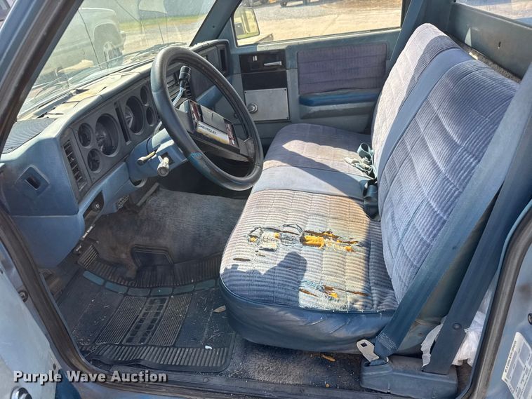 image for item NA9303 1982 Chevrolet S10 pickup truck