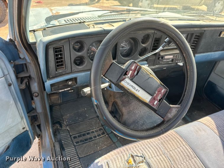 image for item NA9303 1982 Chevrolet S10 pickup truck