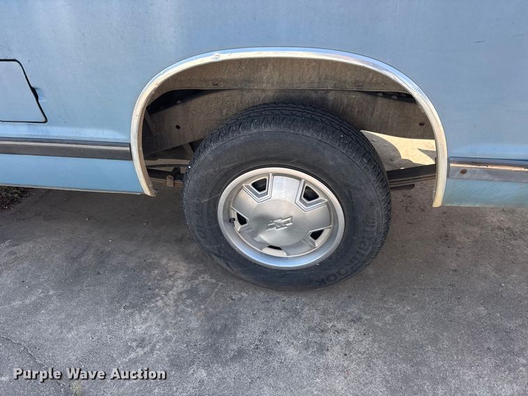 image for item NA9303 1982 Chevrolet S10 pickup truck