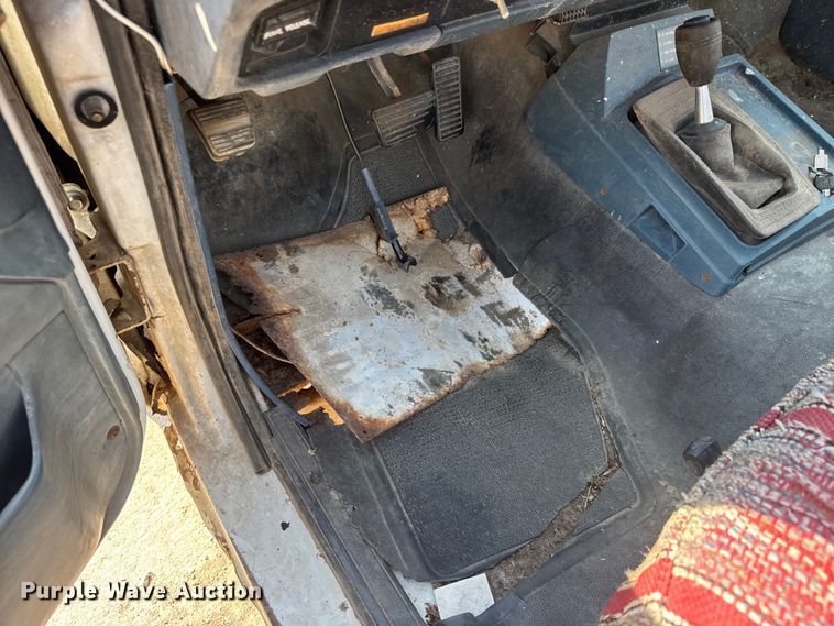 image for item NA9304 1989 Chevrolet S10 pickup truck
