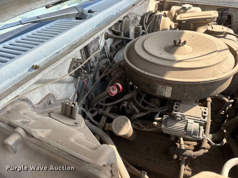 image for item NA9304 1989 Chevrolet S10 pickup truck