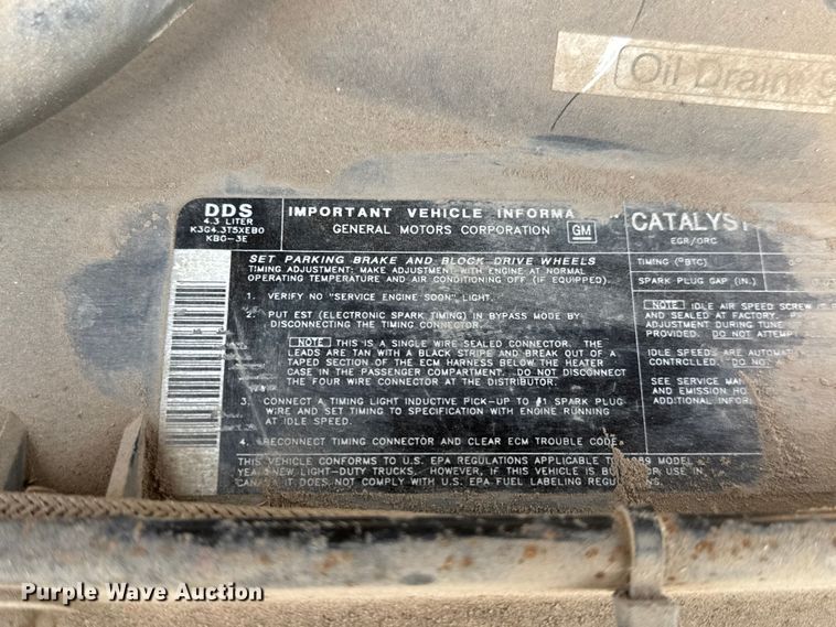 image for item NA9304 1989 Chevrolet S10 pickup truck