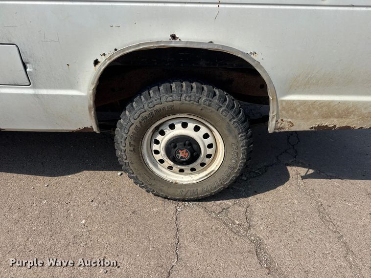 image for item NA9304 1989 Chevrolet S10 pickup truck