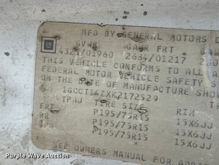 image for item NA9304 1989 Chevrolet S10 pickup truck