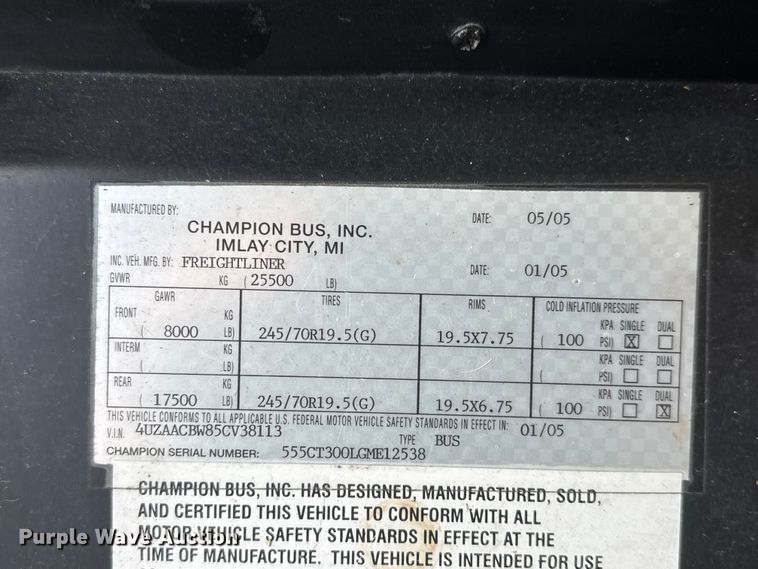 image for item NA9305 2005 Champion/Freightliner Mb Chassis coach bus