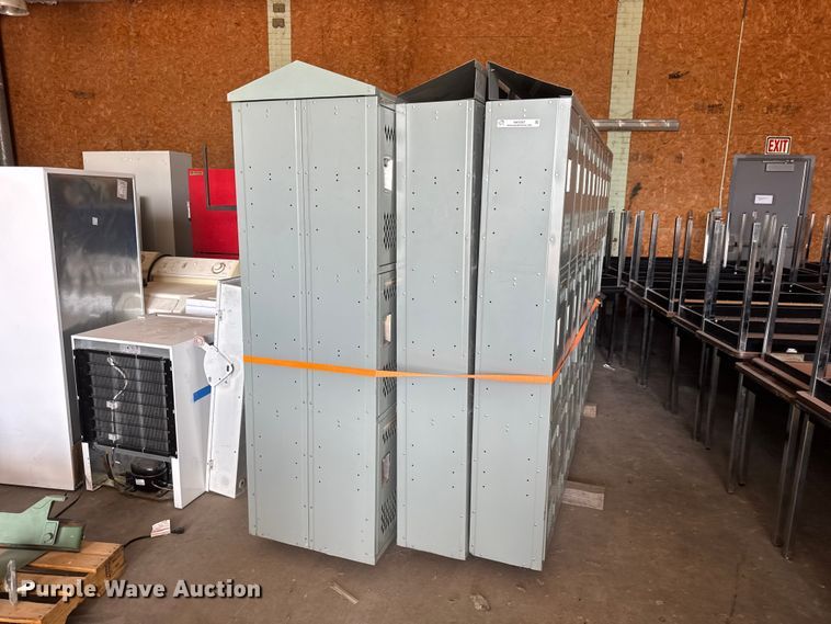 image for item NA9307 (5) sets of lockers