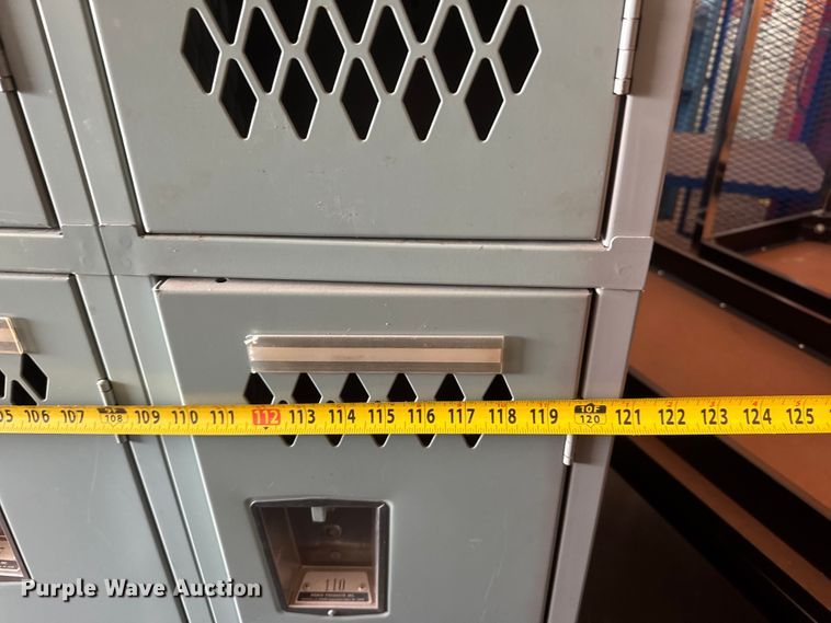 image for item NA9307 (5) sets of lockers