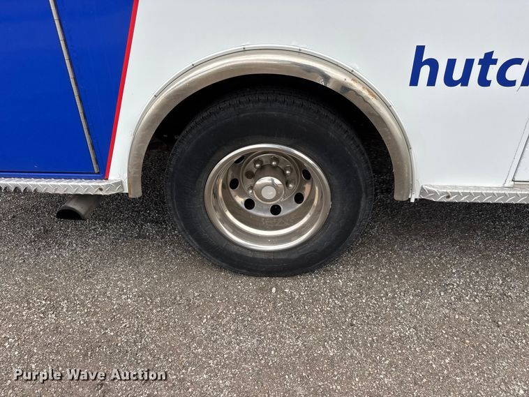 image for item NA9309 1992 Ford E350 ambulance