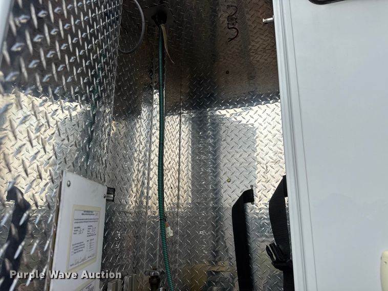 image for item NA9310 2009 Ford E450 ambulance