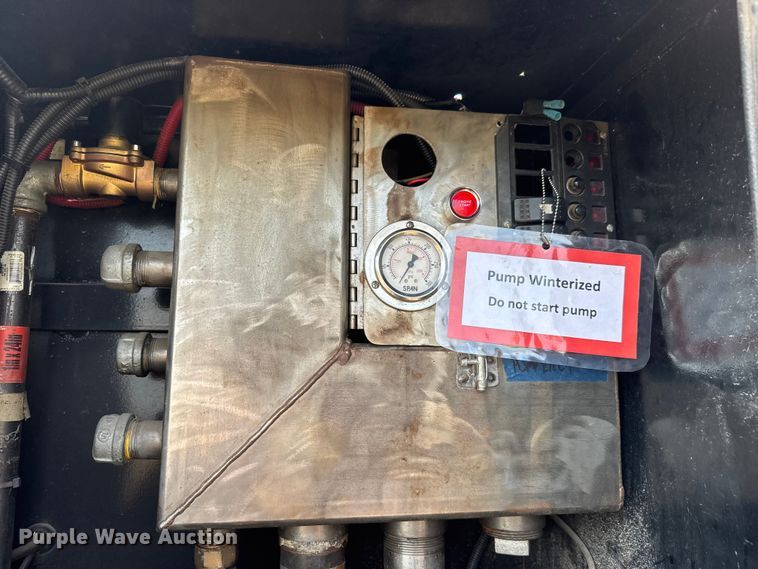 image for item NA9311 1986 AMGN M923 A1 brush fire truck
