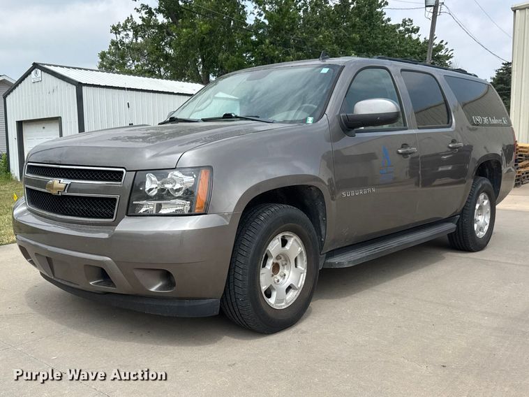 image for item NA9312 2011 Chevrolet Suburban SUV