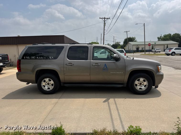 image for item NA9312 2011 Chevrolet Suburban SUV