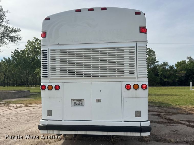 image for item NA9338 1995 Motor Coach Industries IM8 coach bus