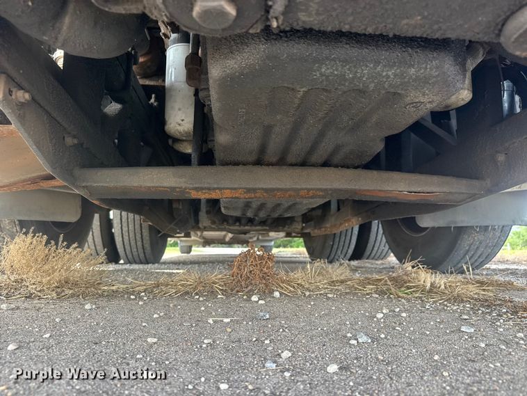 image for item NA9338 1995 Motor Coach Industries IM8 coach bus