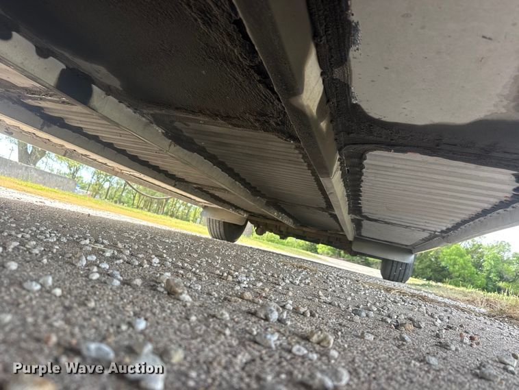 image for item NA9338 1995 Motor Coach Industries IM8 coach bus
