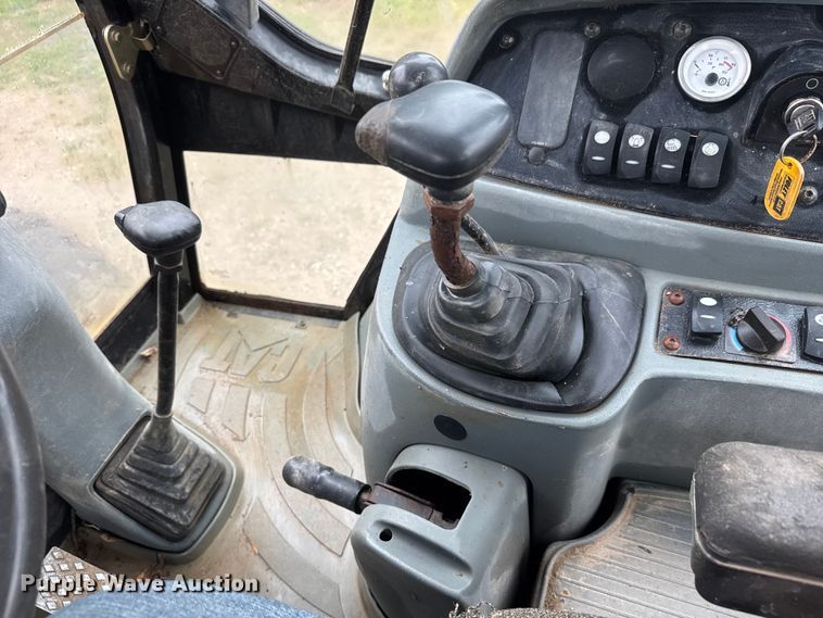 image for item NA9351 2004 Caterpillar 416D backhoe