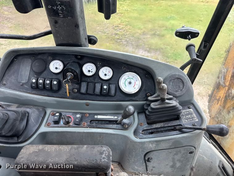 image for item NA9351 2004 Caterpillar 416D backhoe