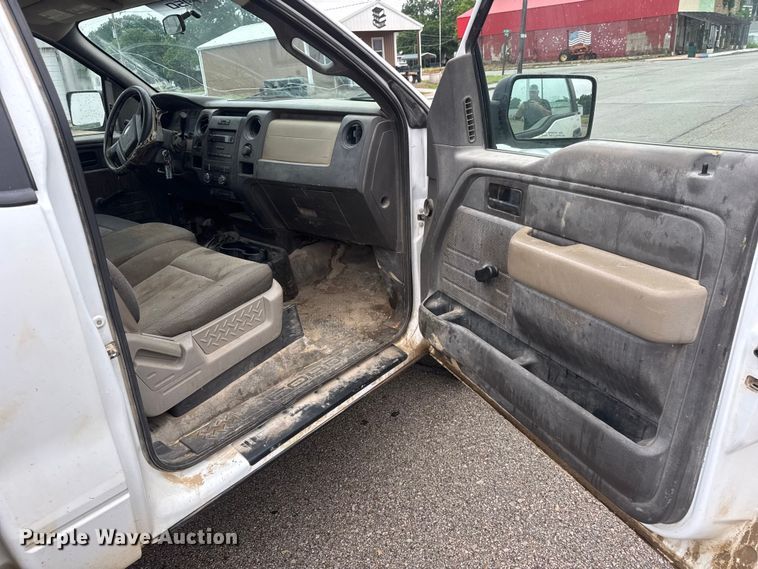 image for item NA9352 2010 Ford F150 pickup truck