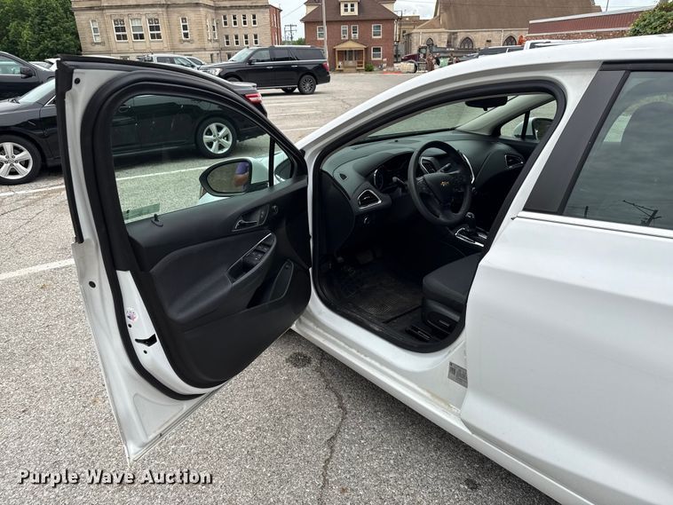 image for item ND9480 2018 Chevrolet Cruze 